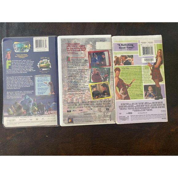 3 children's family VHS tapes Monsters Inc. , Jingle all the way, Freaky Friday - Picture 2 of 5